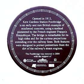 Kew Gardens Station - Footbridge